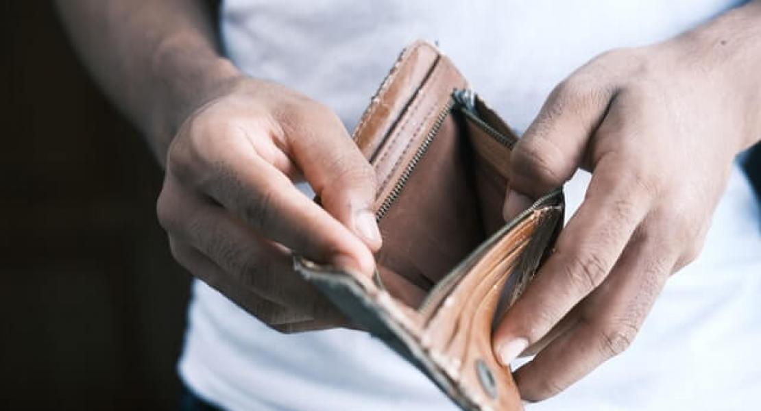 Surendettement à éviter avec le rachat de crédit