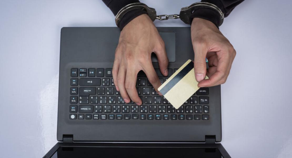 Abonnement caché et arnaques en image