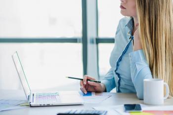 Obtenir un crédit rapidement avec un courtier