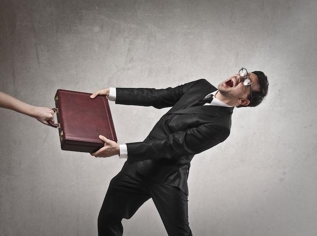 En période de crise, si les banques font faillite, elles peuvent saisir sur les comptes de leurs clients!