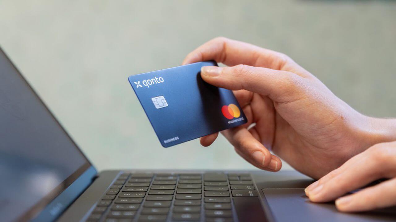 Banque traditionnelle vs compte pro en ligne